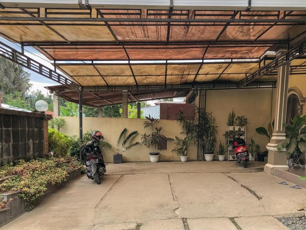 Sinar Hotel Enrekang Exterior photo
