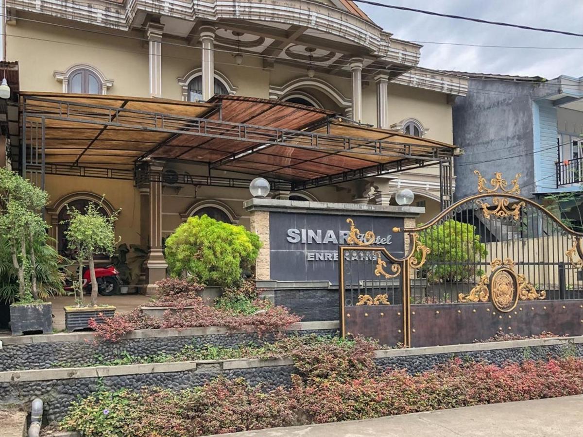 Sinar Hotel Enrekang Exterior photo